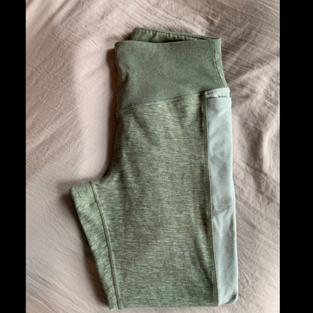 VICTORIA SECRET LEGGINGS